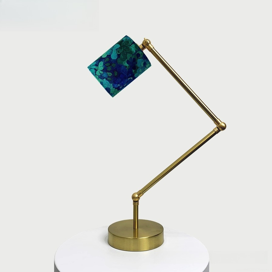 Century Textile & Sewing Supply - Verstelbare leeslamp: metalen voet met Liberty