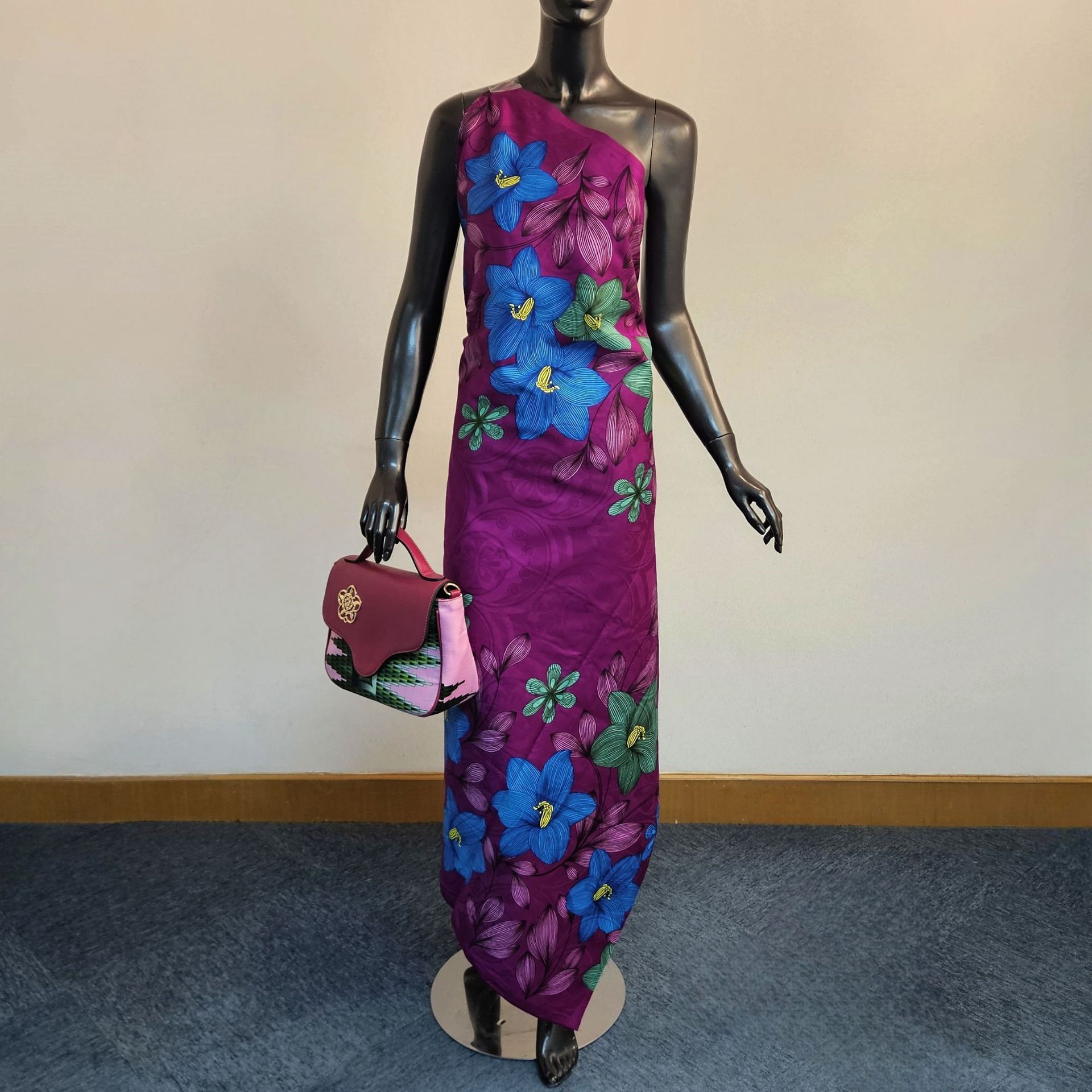 Sewing Jackets - Bloemen bedrukt op paars blauw katoen